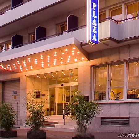 Plaza מלון 3*
