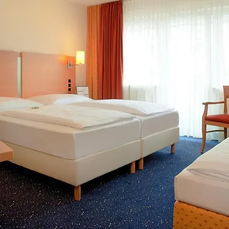 Hotel Plaza 3*