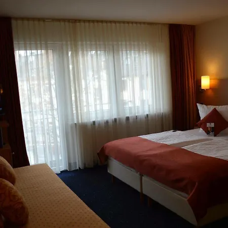 Otel Plaza Frankfurt am Main