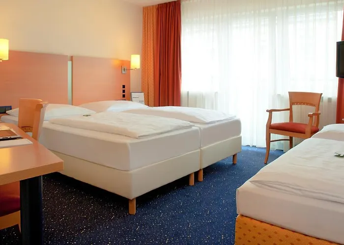 Otel Plaza 3*