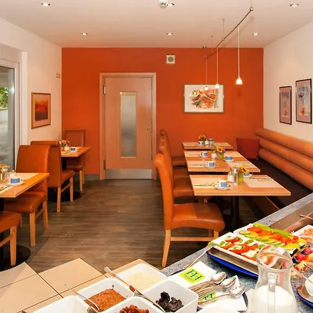 Szálloda Plaza 3*