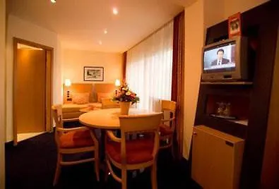 Plaza 3* Frankfurt nad Mohanem